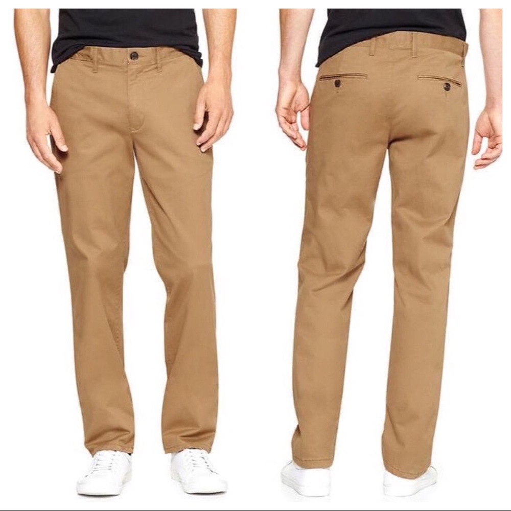 GAP Mens Khakis Size 33x30